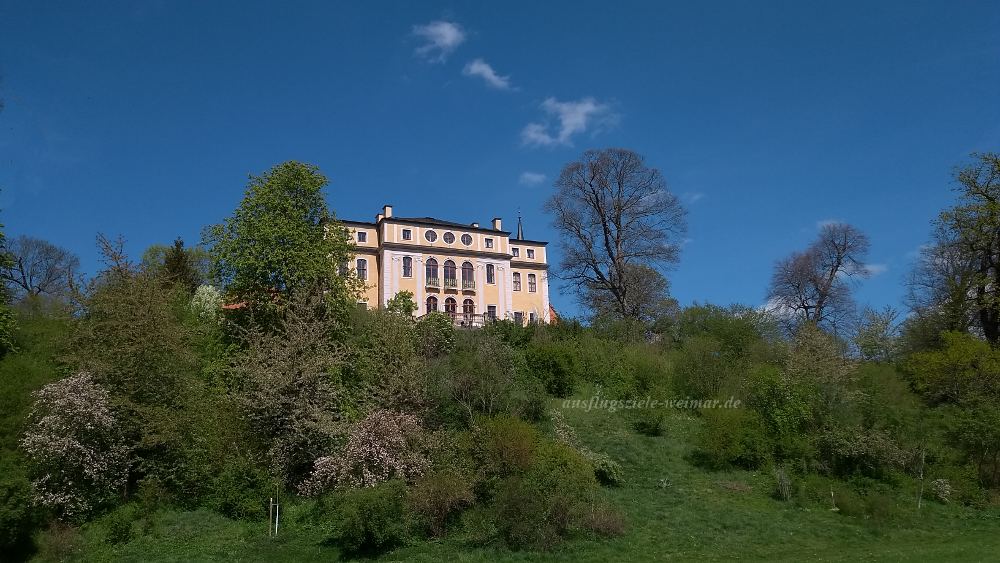 Schloss Ettersburg von unten gesehen