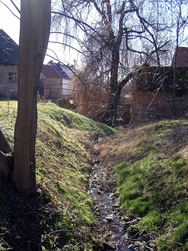 Bachlauf Wasserburg Ollendorf